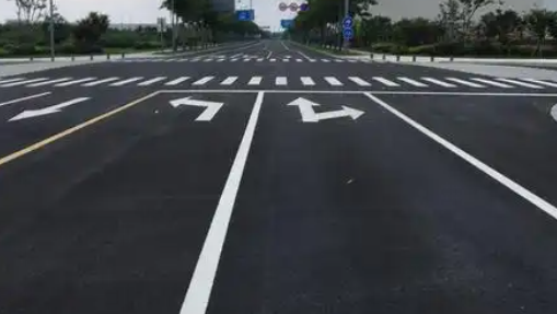 蘇州相城區(qū)廠區(qū)劃線選哪家？專業(yè)施工團(tuán)隊，多年經(jīng)驗值得信賴